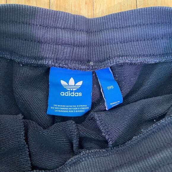 Unisex ADIDAS joggers sweatpants - Picture 3 of 4